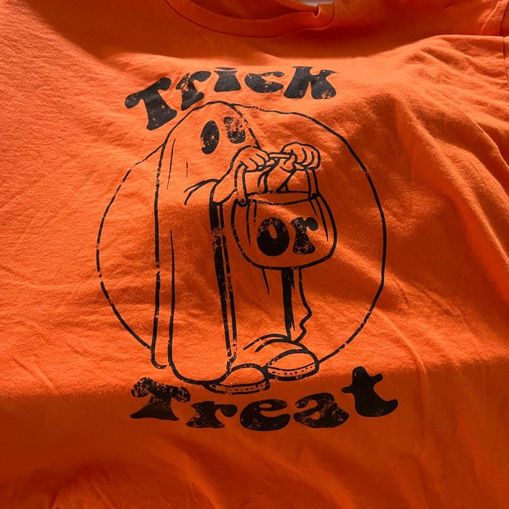 Lularoe like new Hudson Halloween BOO shirt.  Worn once.